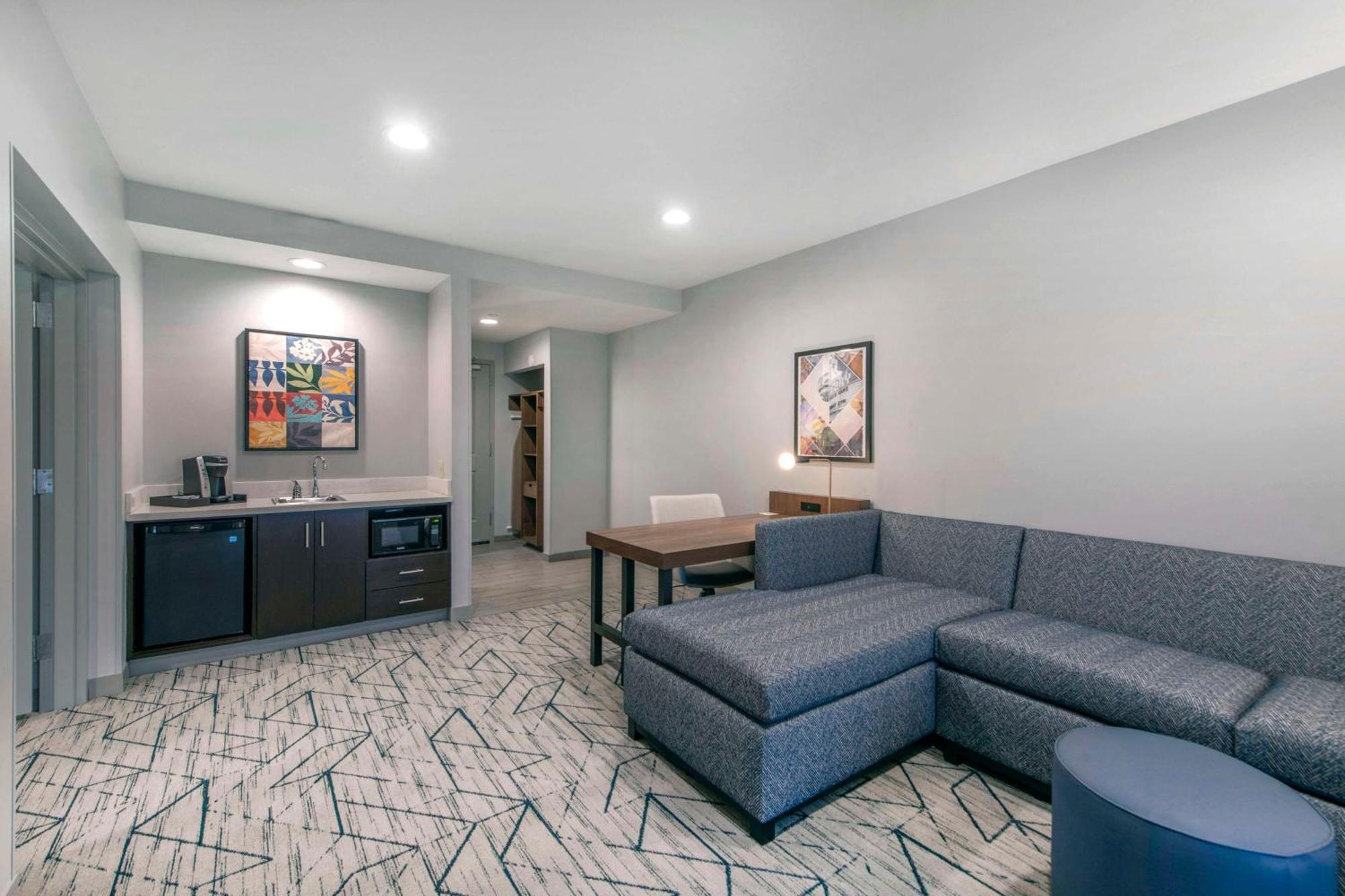 Hilton Garden Inn Raleigh Cary Ngoại thất bức ảnh
