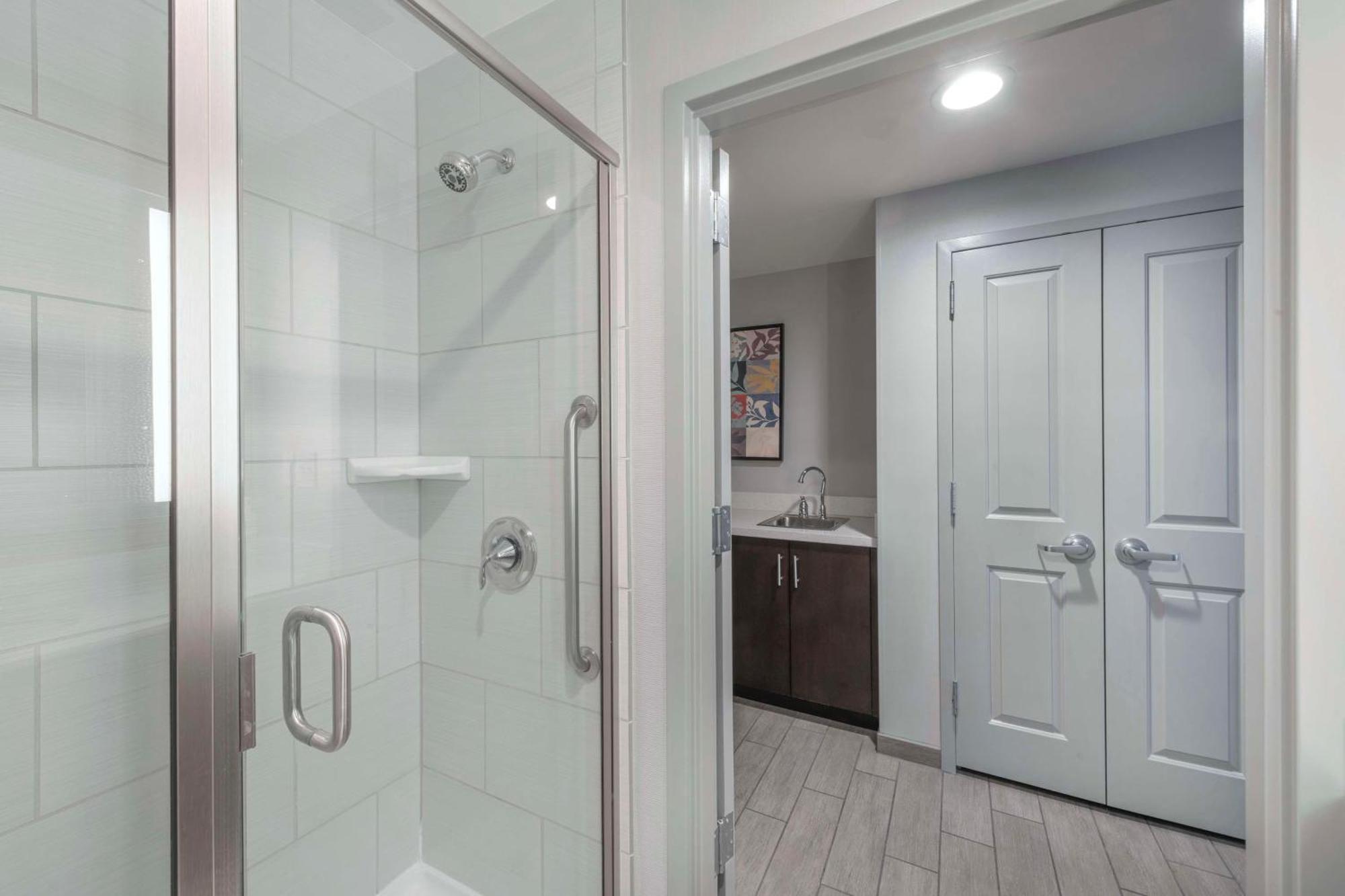 Hilton Garden Inn Raleigh Cary Ngoại thất bức ảnh