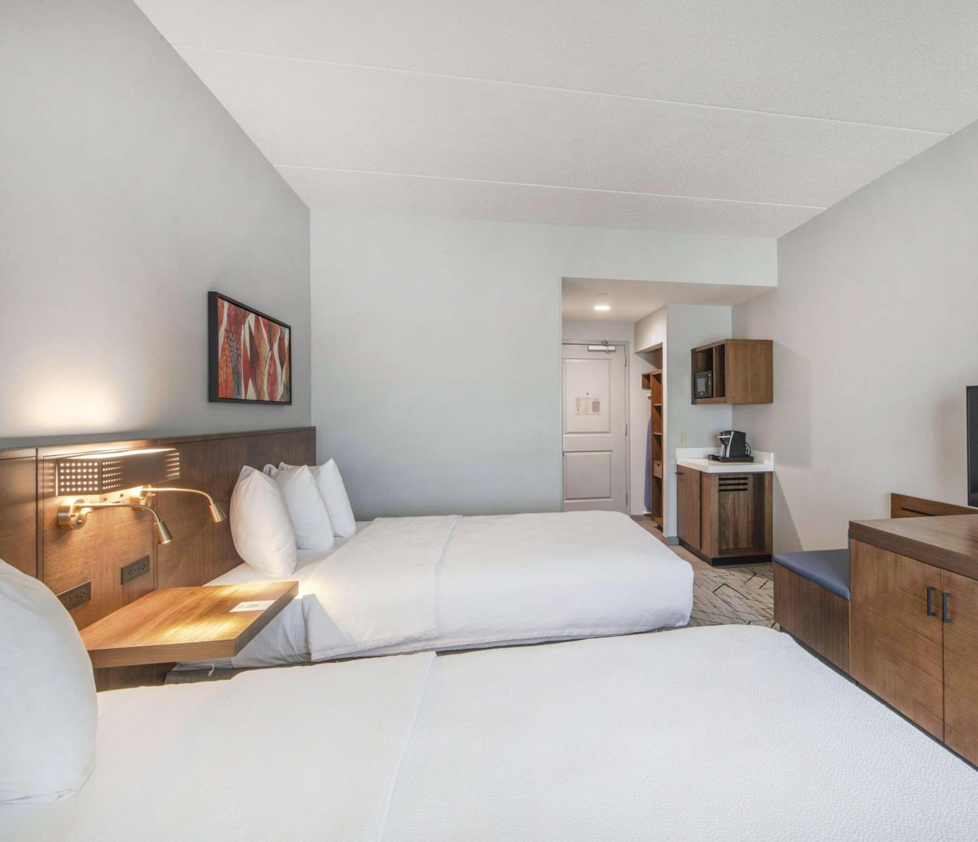 Hilton Garden Inn Raleigh Cary Ngoại thất bức ảnh