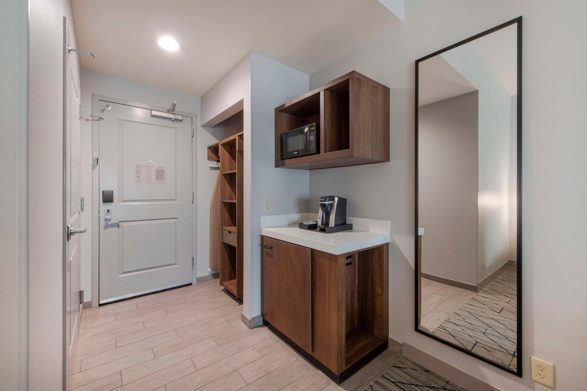 Hilton Garden Inn Raleigh Cary Ngoại thất bức ảnh