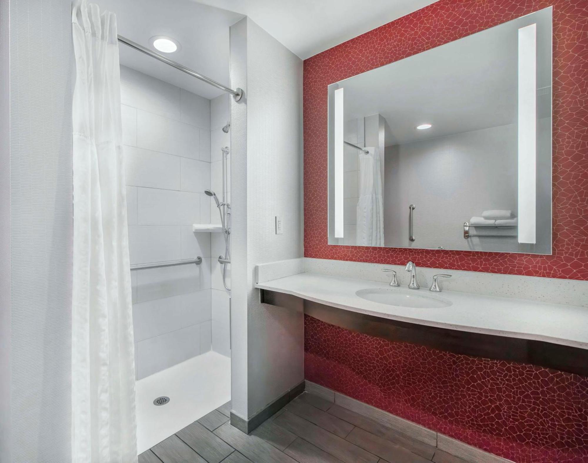 Hilton Garden Inn Raleigh Cary Ngoại thất bức ảnh